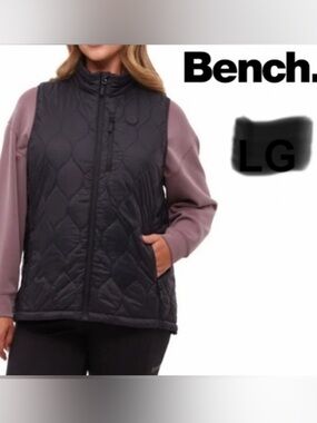 BLACK Bench puffer lightweight vest ,packable ,NWT ,XXL ,PTP 26”,
Cabincore